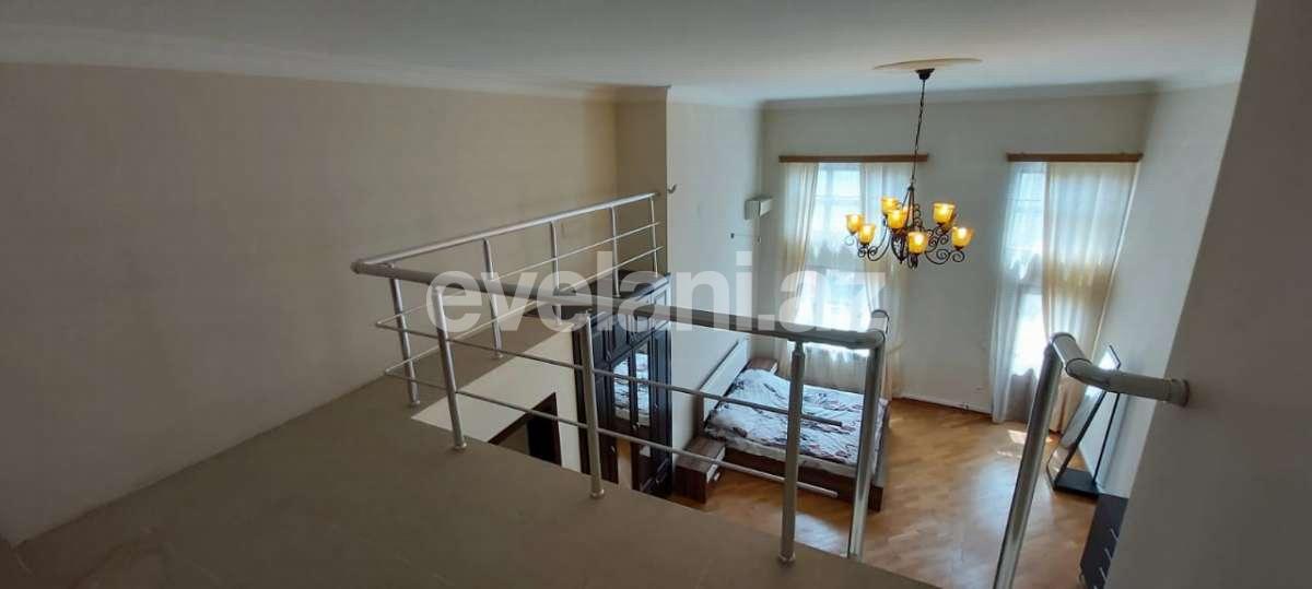 Satılır, köhnə tikili, 5 otaqlı, 200 m², 28 may m.