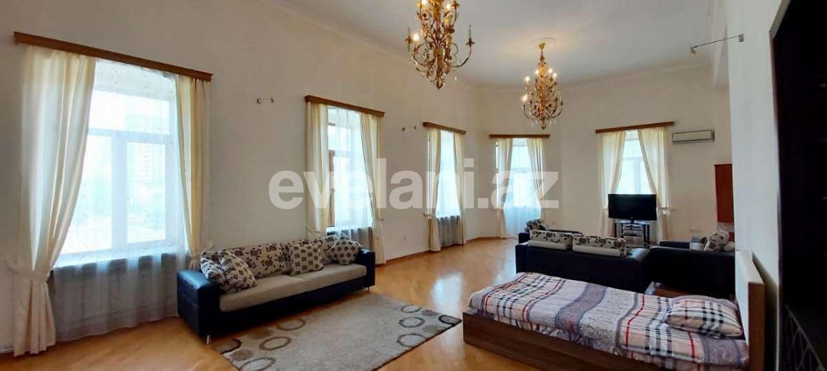 Satılır, köhnə tikili, 5 otaqlı, 200 m², 28 may m.