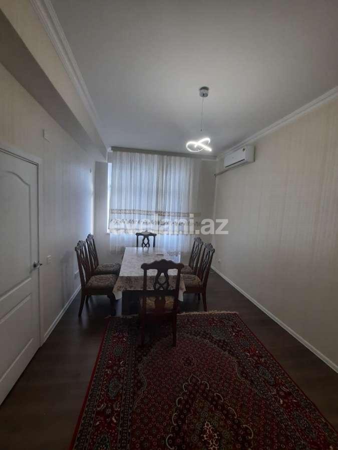 Kirayə verilir, köhnə tikili, 2 otaqlı, 60 m², İnşaatçılar m.
