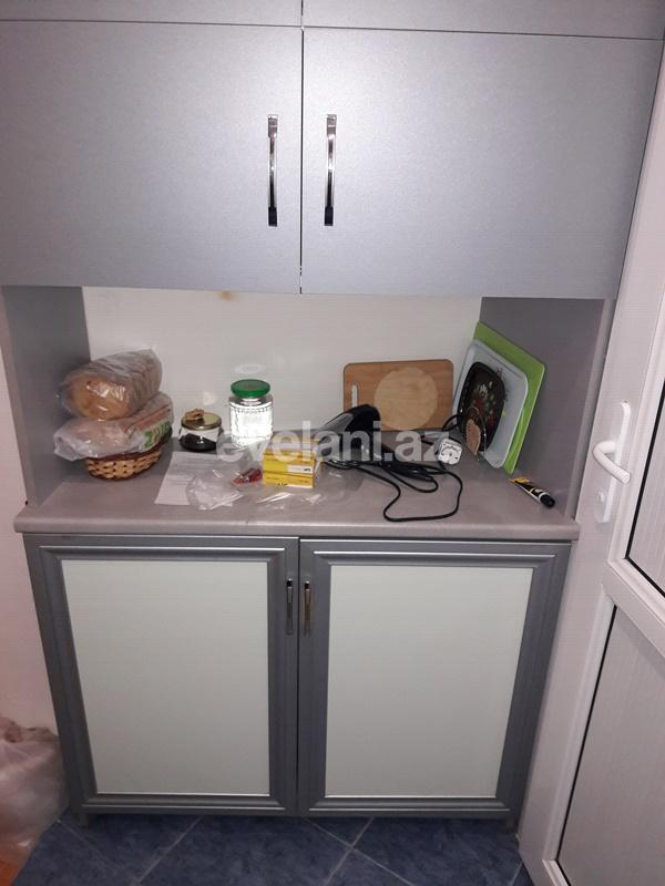 Satılır, köhnə tikili, 2 otaqlı, 35 m², Elmlər Akademiyası m.