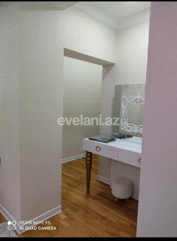 Satılır, yeni tikili, 3 otaqlı, 127 m², Azadlıq prospekti m.