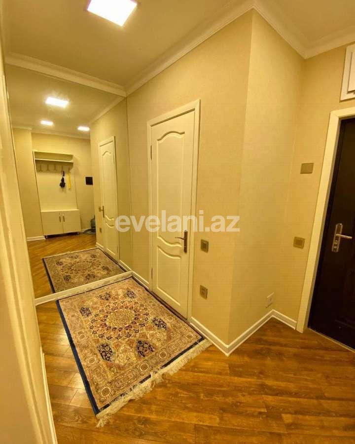Satılır, yeni tikili, 2 otaqlı, 65 m², 8-ci mikrorayon q.