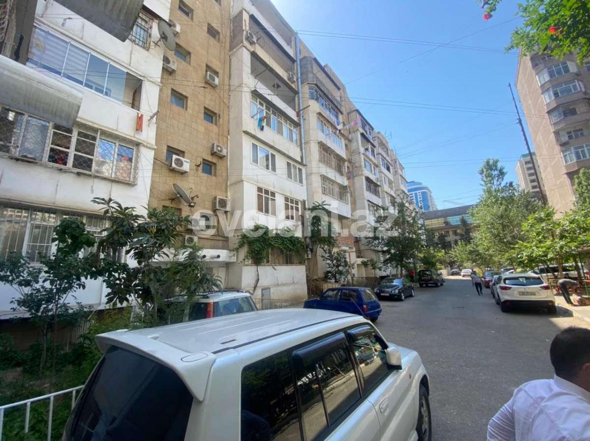 Satılır, köhnə tikili, 3 otaqlı, 80 m², Şah İsmayıl Xətai m.