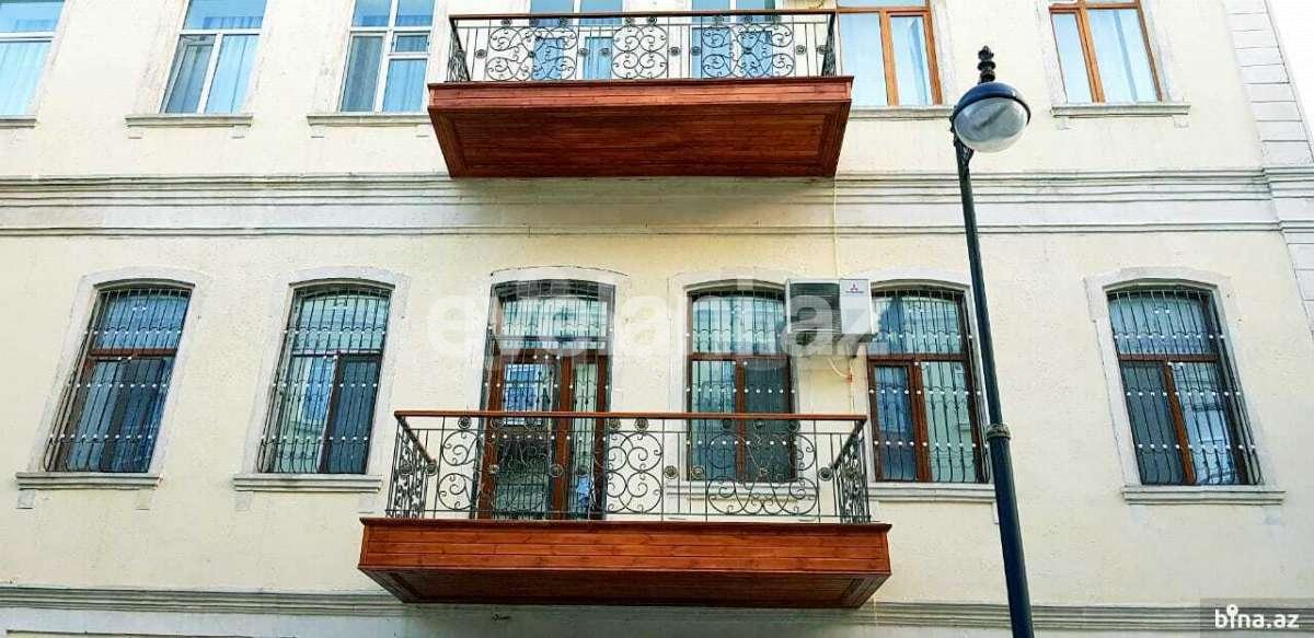 Satılır, köhnə tikili, 4 otaqlı, 180 m², İçəri Şəhər m.