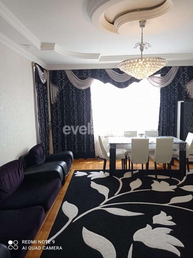 Satılır, yeni tikili, 3 otaqlı, 121 m², İnşaatçılar m.