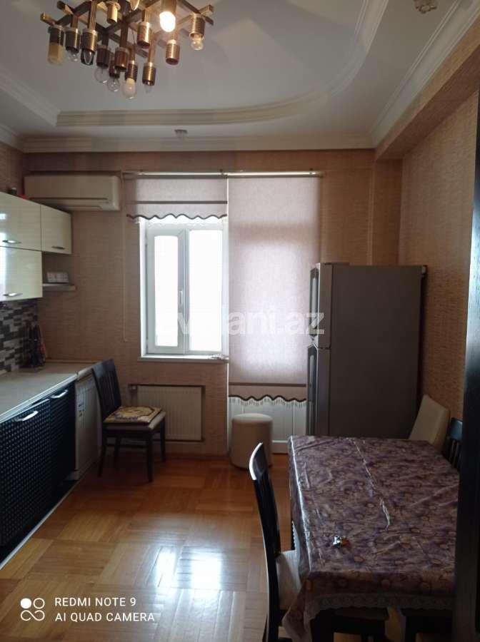 Satılır, yeni tikili, 3 otaqlı, 121 m², İnşaatçılar m.