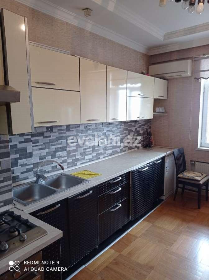 Satılır, yeni tikili, 3 otaqlı, 121 m², İnşaatçılar m.