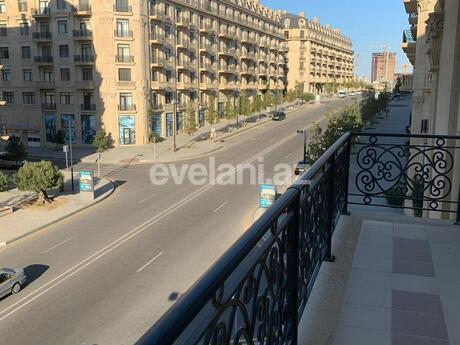 Satılır, yeni tikili, 3 otaqlı, 141 m², Şah İsmayıl Xətai m.