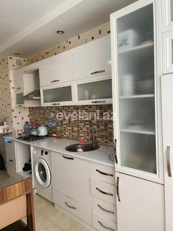 Satılır, yeni tikili, 2 otaqlı, 77 m², İnşaatçılar m.