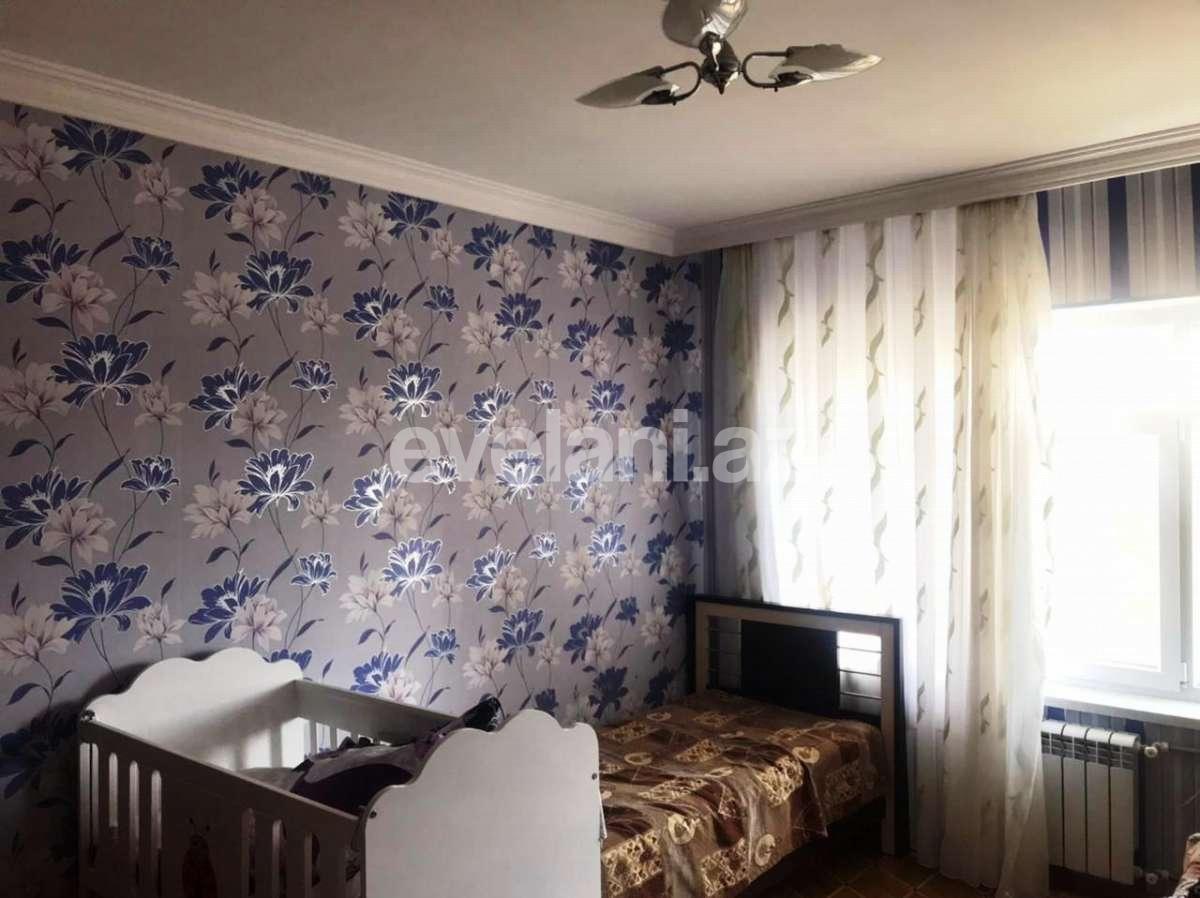Satılır, köhnə tikili, 3 otaqlı, 85 m², Qaraçuxur q.