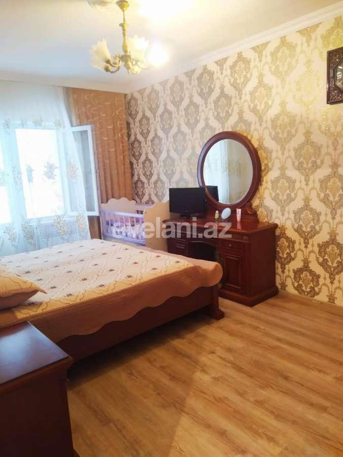 Satılır, köhnə tikili, 3 otaqlı, 85 m², Neftçilər m.
