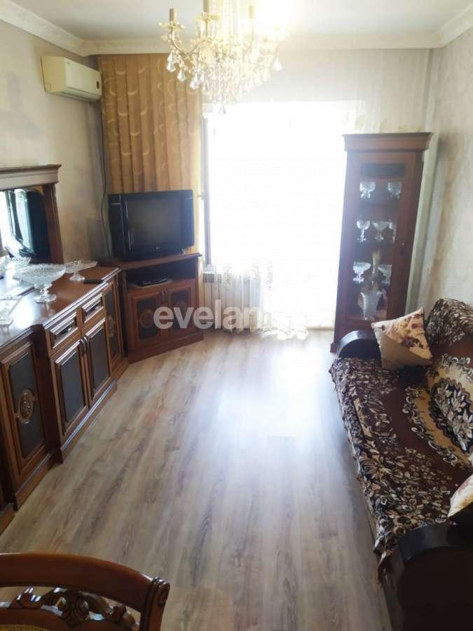 Satılır, köhnə tikili, 3 otaqlı, 85 m², Neftçilər m.