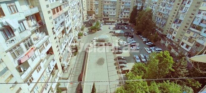 Satılır, köhnə tikili, 2 otaqlı, 45 m², İnşaatçılar m.