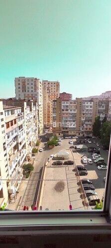 Satılır, köhnə tikili, 2 otaqlı, 45 m², İnşaatçılar m.