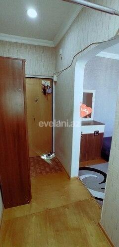 Satılır, köhnə tikili, 2 otaqlı, 45 m², İnşaatçılar m.