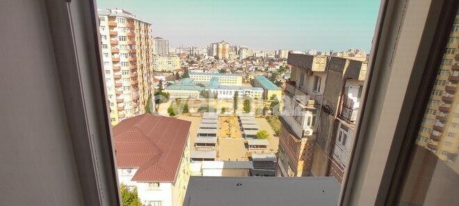 Satılır, köhnə tikili, 2 otaqlı, 45 m², İnşaatçılar m.
