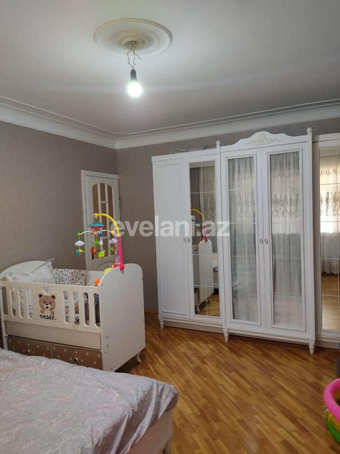 Sale, old building, 2 room, 70 m², Nizami m.