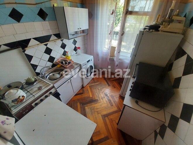 Satılır, köhnə tikili, 4 otaqlı, 100 m², Gənclik m.