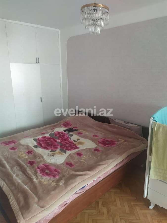 Rent, old building, 2 room, 60 m², Elmlar Akademiyası m.