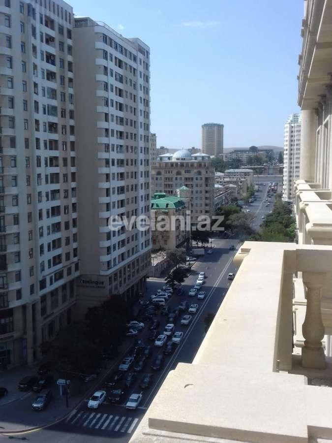 Satılır, yeni tikili, 5 otaqlı, 273.4 m², Elmlər Akademiyası m.