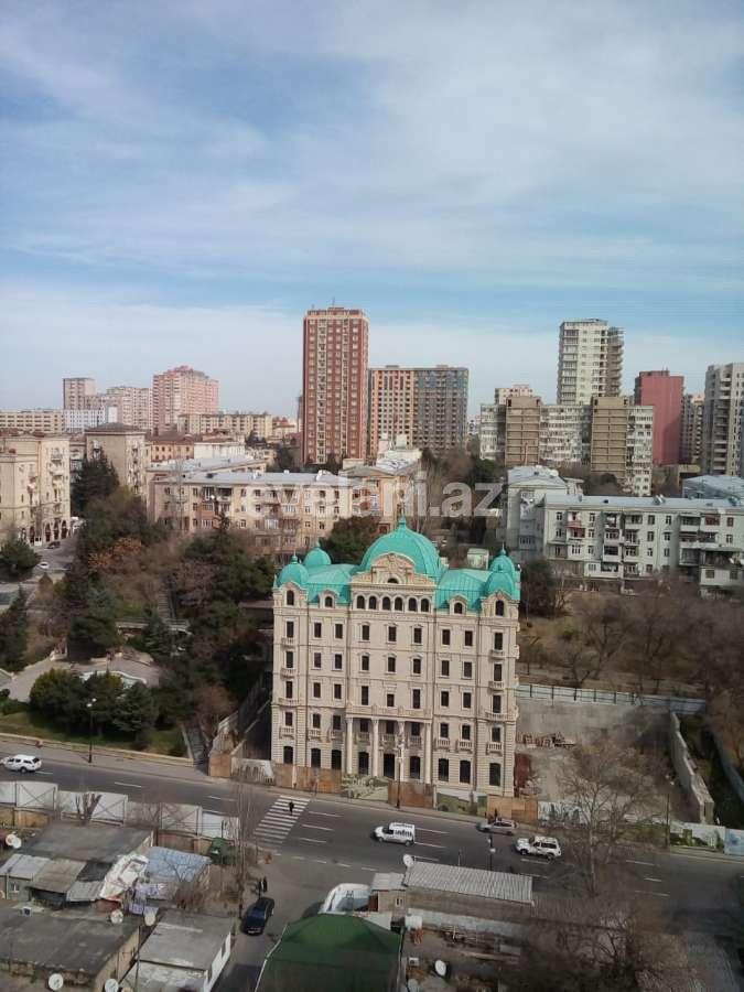 Satılır, yeni tikili, 3 otaqlı, 120 m², 28 may m.