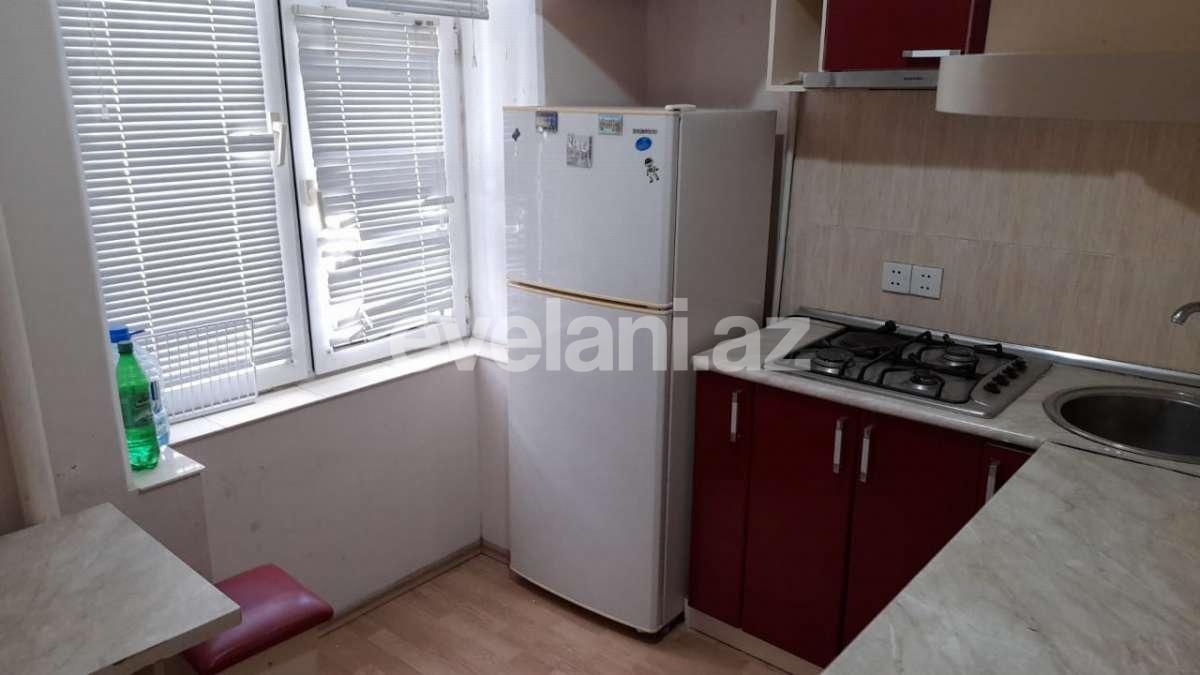 Kirayə verilir, köhnə tikili, 2 otaqlı, 65 m², Elmlər Akademiyası m.