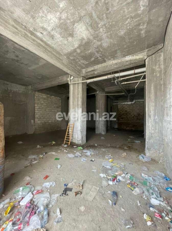 Satılır, obyekt, 136 m², İnşaatçılar m.