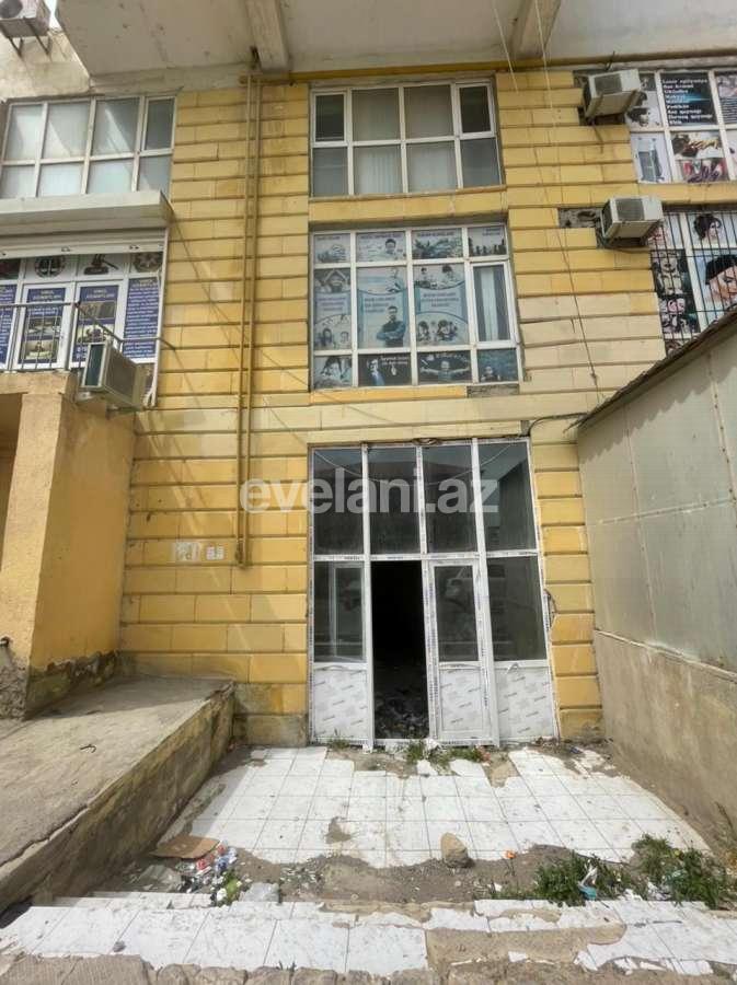 Satılır, obyekt, 136 m², İnşaatçılar m.
