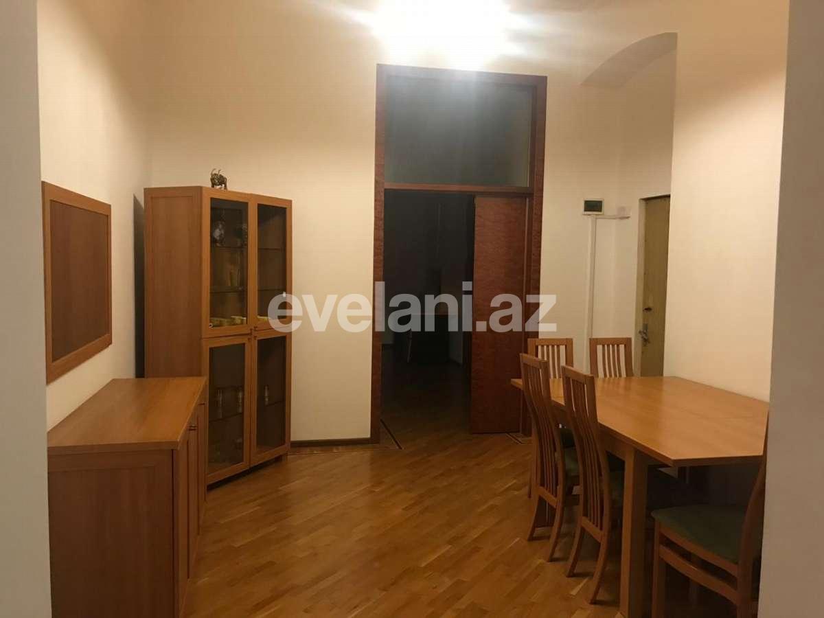 Satılır, köhnə tikili, 6 otaqlı, 130 m², Sahil m.