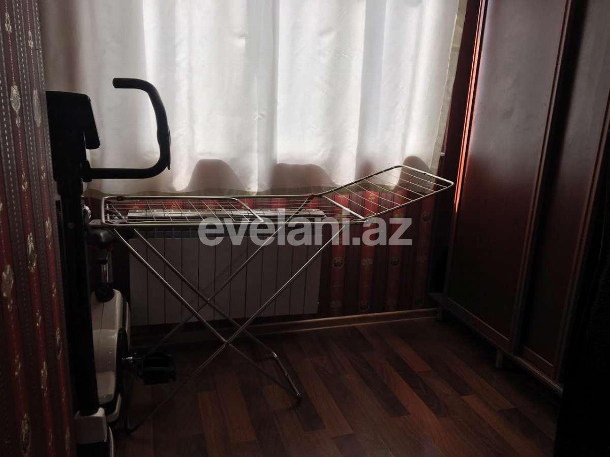 Rent, old building, 2 room, 57 m², Inshaatchilar m.