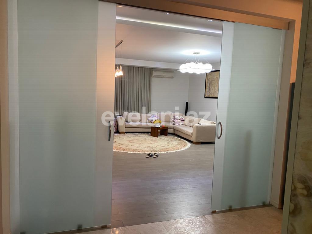 Satılır, yeni tikili, 4 otaqlı, 190 m², 28 may m.