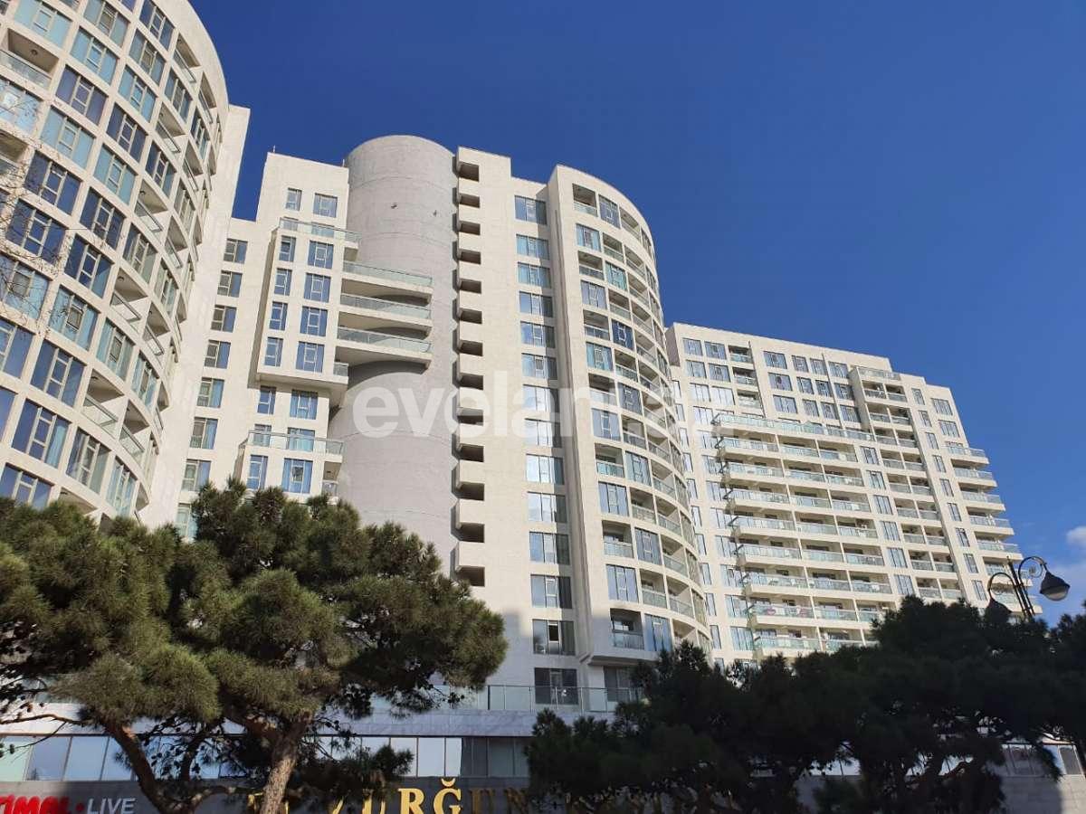 Sale, new building, 4 room, 202.4 m², Nasimi r.