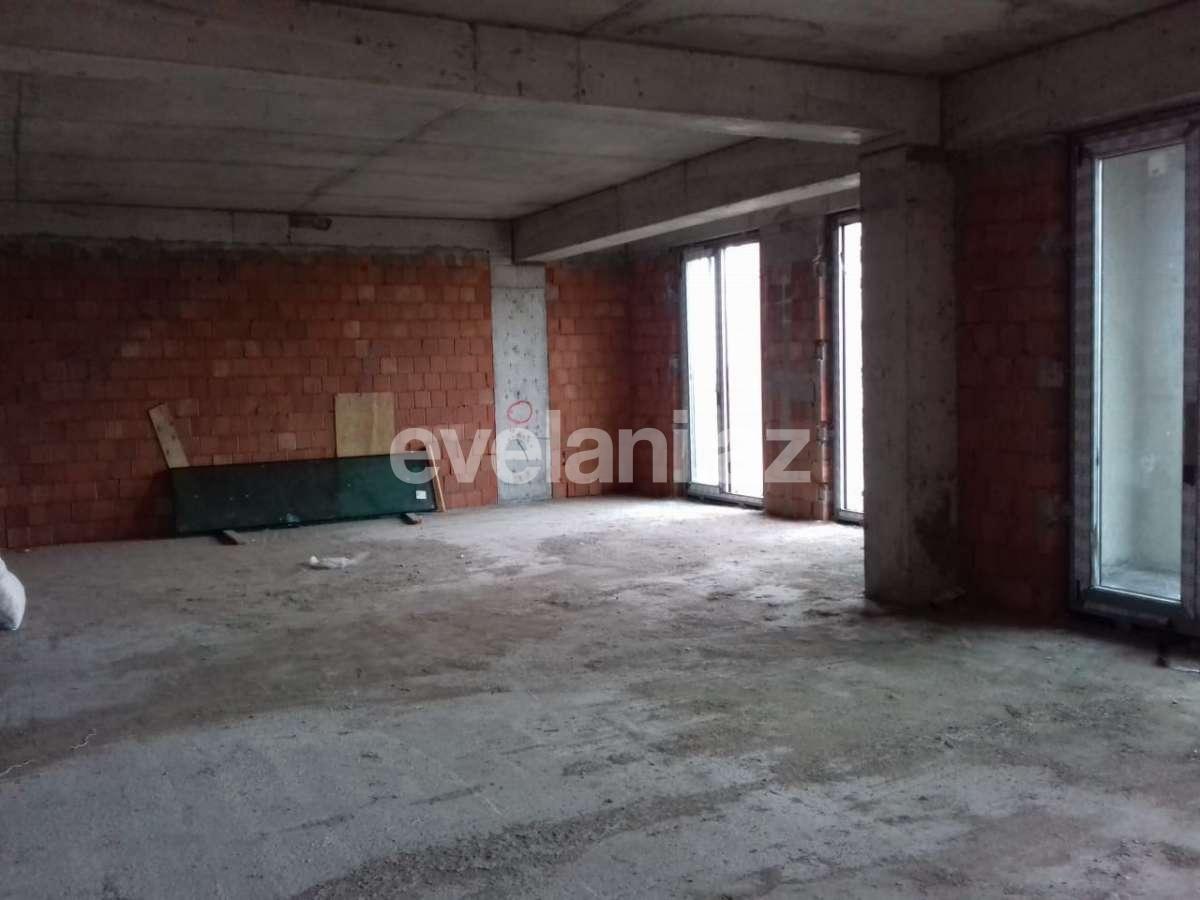 Sale, new building, 4 room, 202.4 m², Nasimi r.