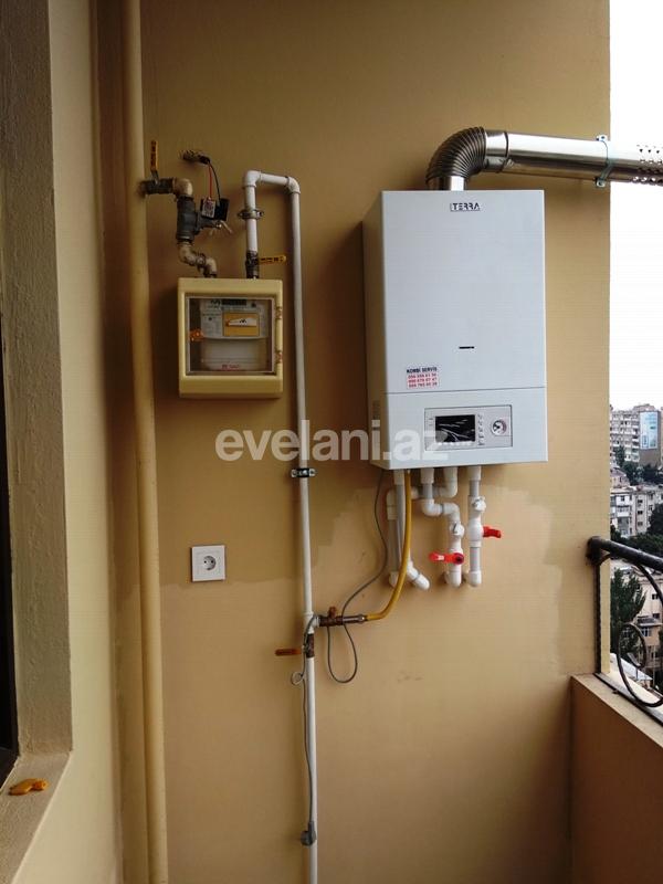 Satılır, yeni tikili, 2 otaqlı, 56 m², İnşaatçılar m.