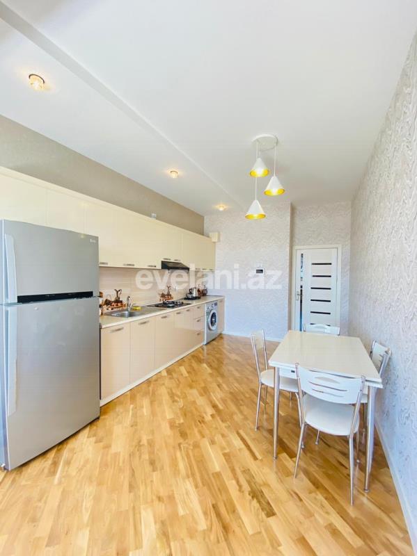 Satılır, yeni tikili, 2 otaqlı, 98 m², Azadlıq prospekti m.