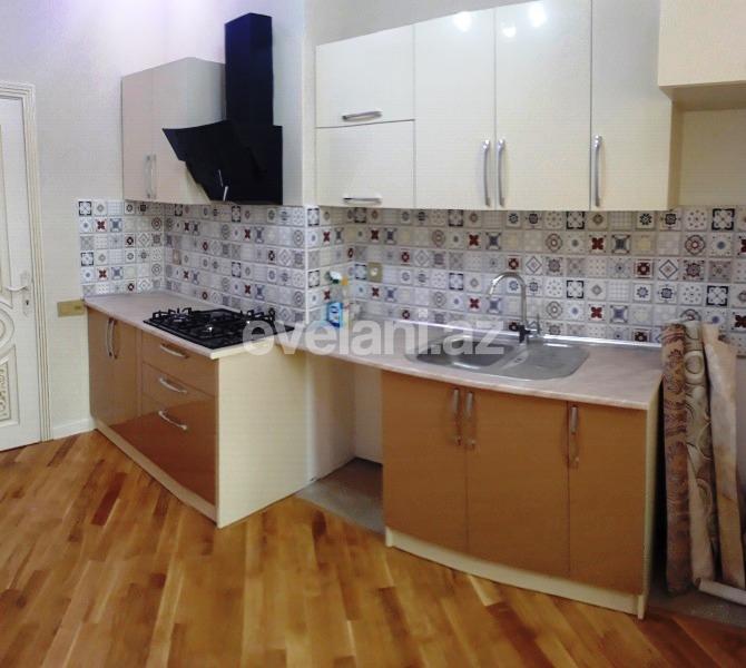 Satılır, yeni tikili, 3 otaqlı, 100 m², İnşaatçılar m.