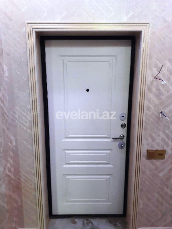 Satılır, yeni tikili, 3 otaqlı, 100 m², İnşaatçılar m.