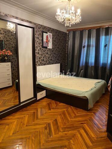 Sale, old building, 4 room, 100 m², Hazi Aslanov m.