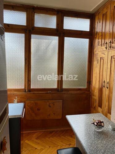 Sale, old building, 4 room, 100 m², Hazi Aslanov m.