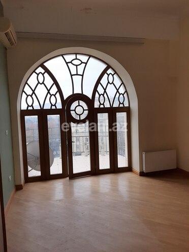 Kirayə verilir, ofis, 8 otaqlı, 305 m², İçəri Şəhər m.