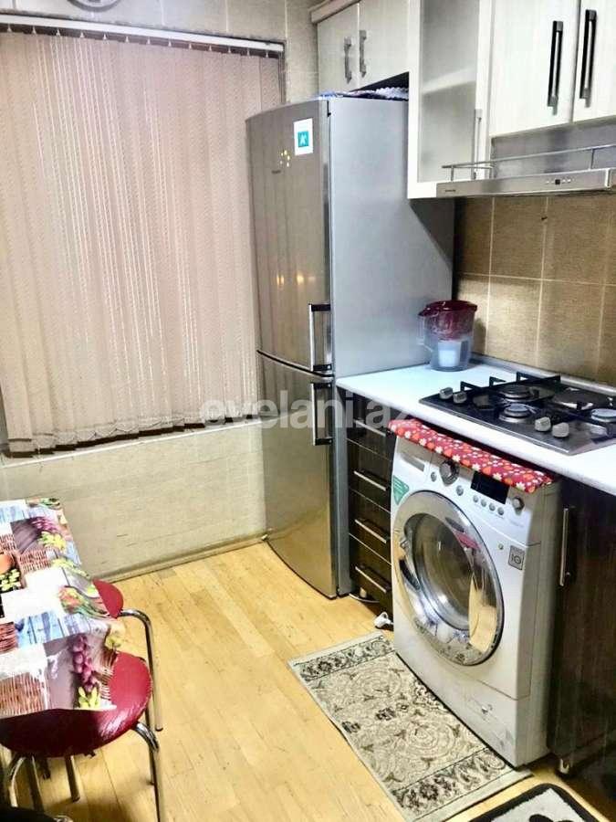 Kirayə verilir, köhnə tikili, 2 otaqlı, 70 m², Elmlər Akademiyası m.