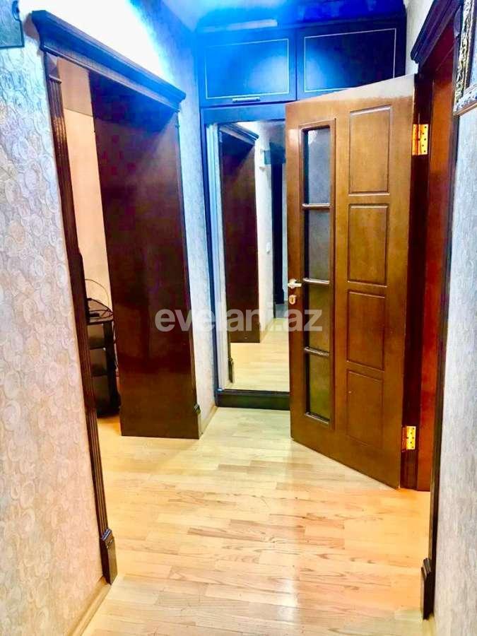 Kirayə verilir, köhnə tikili, 2 otaqlı, 70 m², Elmlər Akademiyası m.