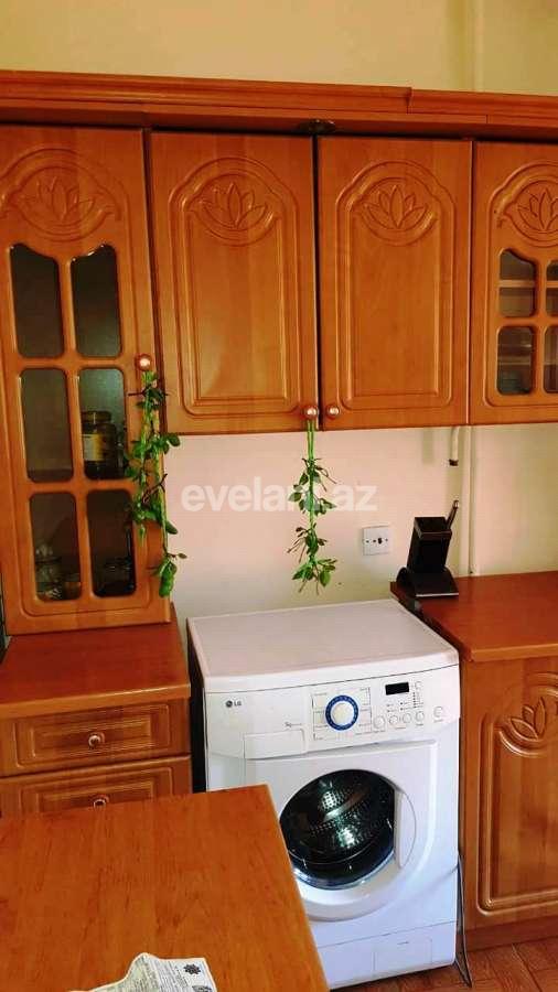 Satılır, köhnə tikili, 2 otaqlı, 55 m², Neftçilər m.