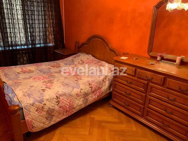 Sale, old building, 3 room, 80 m², Ganjlik m.