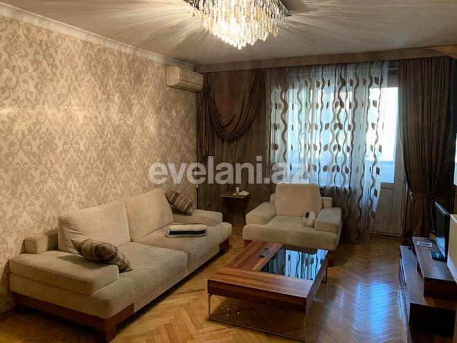 Sale, old building, 3 room, 80 m², Ganjlik m.