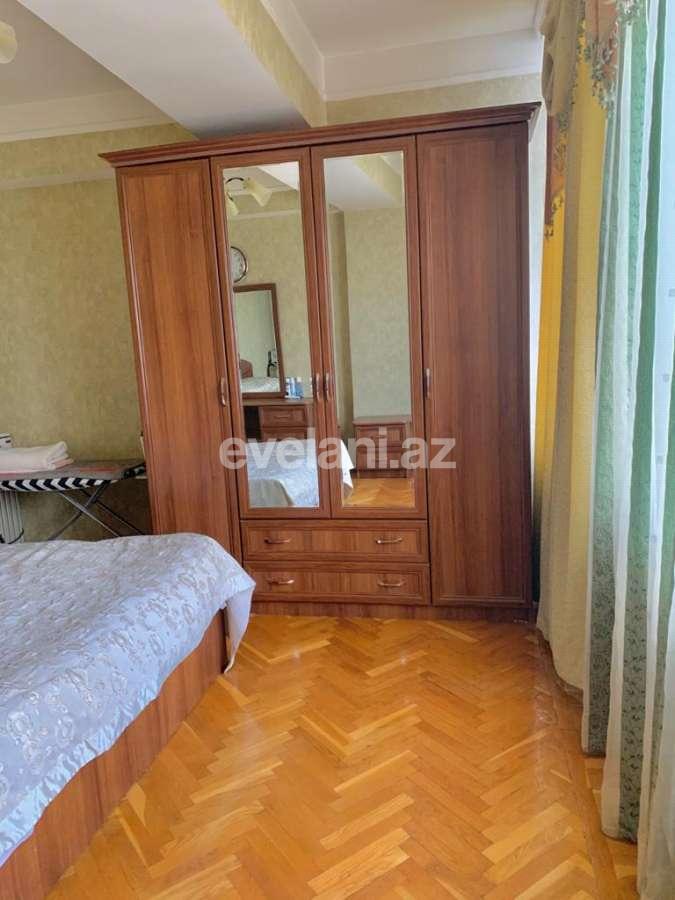 Rent, old building, 2 room, 80 m², Sabail r.