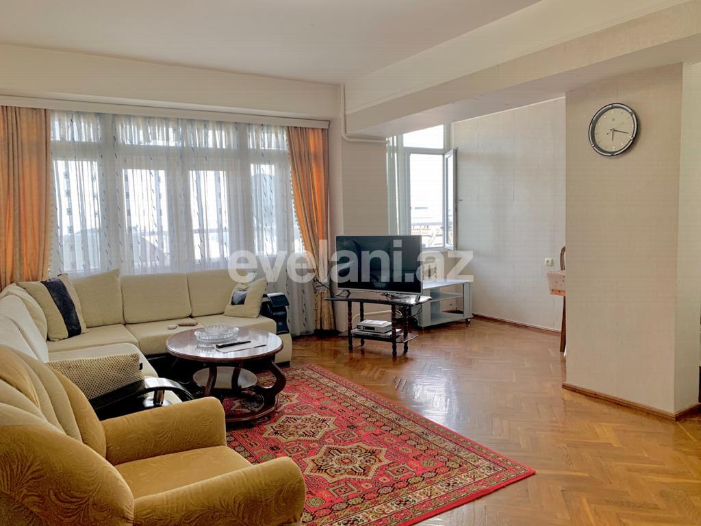 Rent, old building, 2 room, 80 m², Sabail r.
