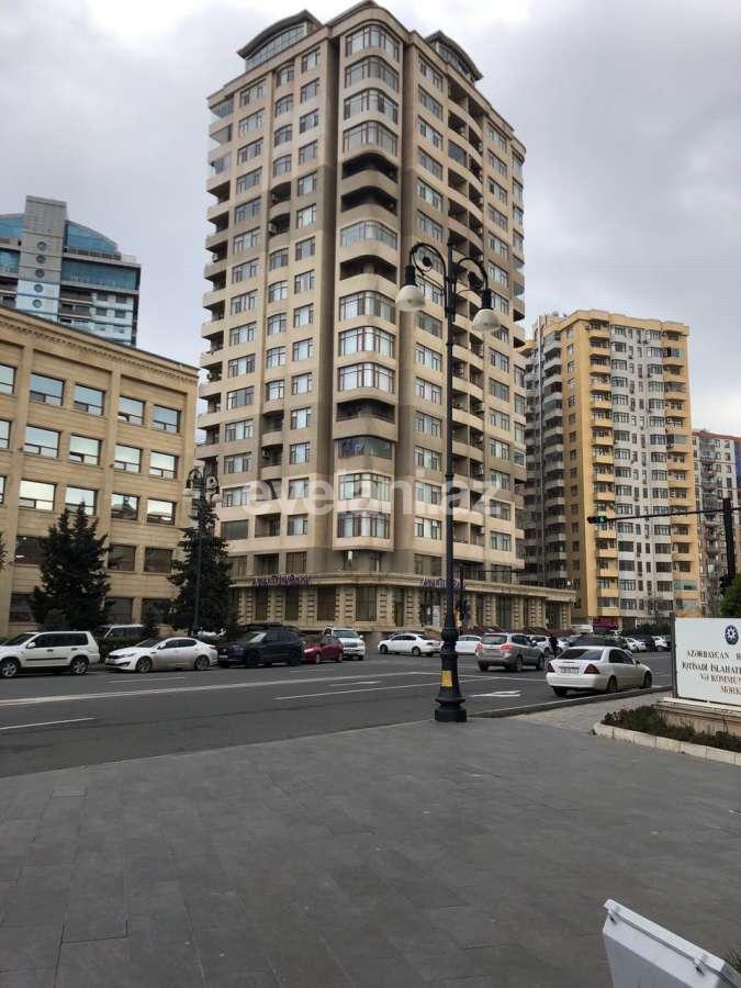 Sale, new building, 3 room, 162 m², Elmlar Akademiyası m.