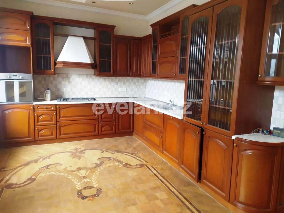 Satılır, həyət evi / bağ, 10 otaqlı, 600 m², Həzi Aslanov m.