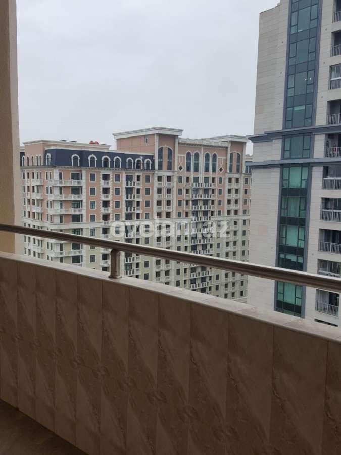 Satılır, yeni tikili, 3 otaqlı, 135 m², Elmlər Akademiyası m.